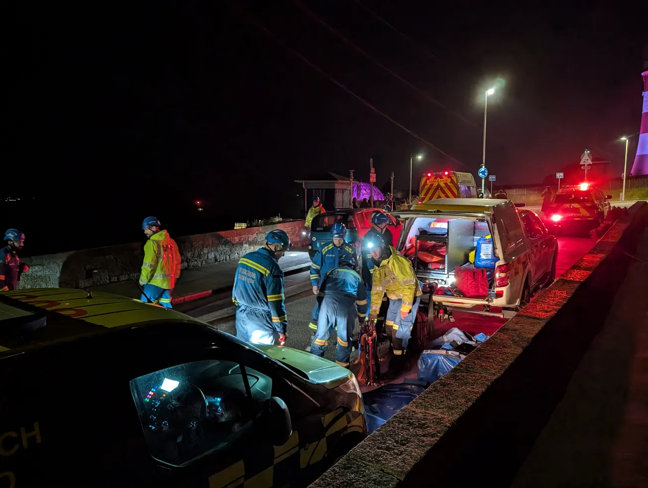 Major emergency response on Plymouth Hoe