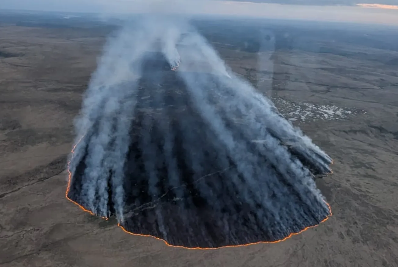 LIVE: Major Dartmoor wildfire spreads 3km as fire crews battle remote blaze