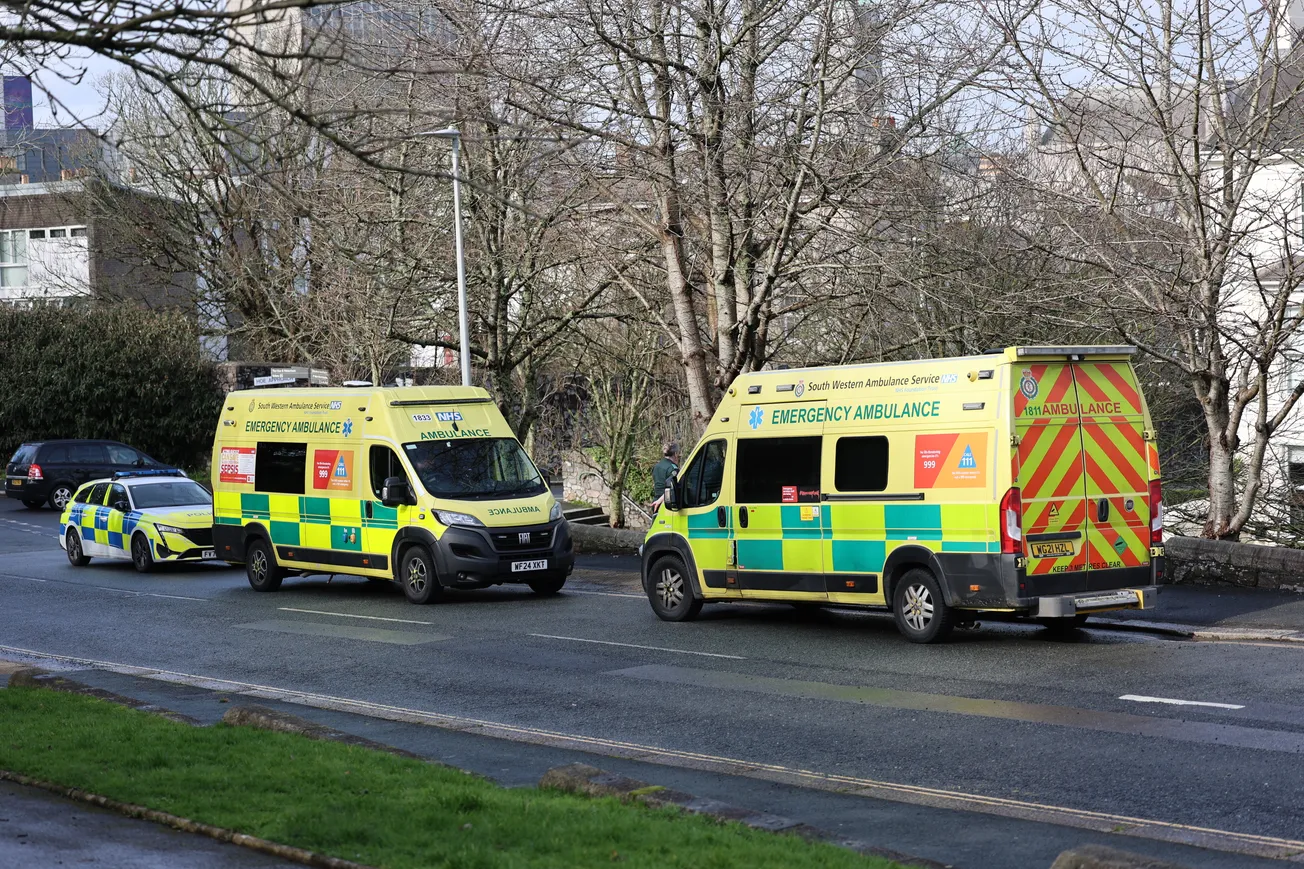 Man dies after collapsing on Plymouth Hoe